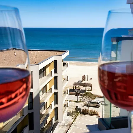 Arrogance Queen - Infinity Pool & דירה Năvodari