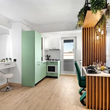 Arrogance Queen - Infinity Pool & Апартаменты *